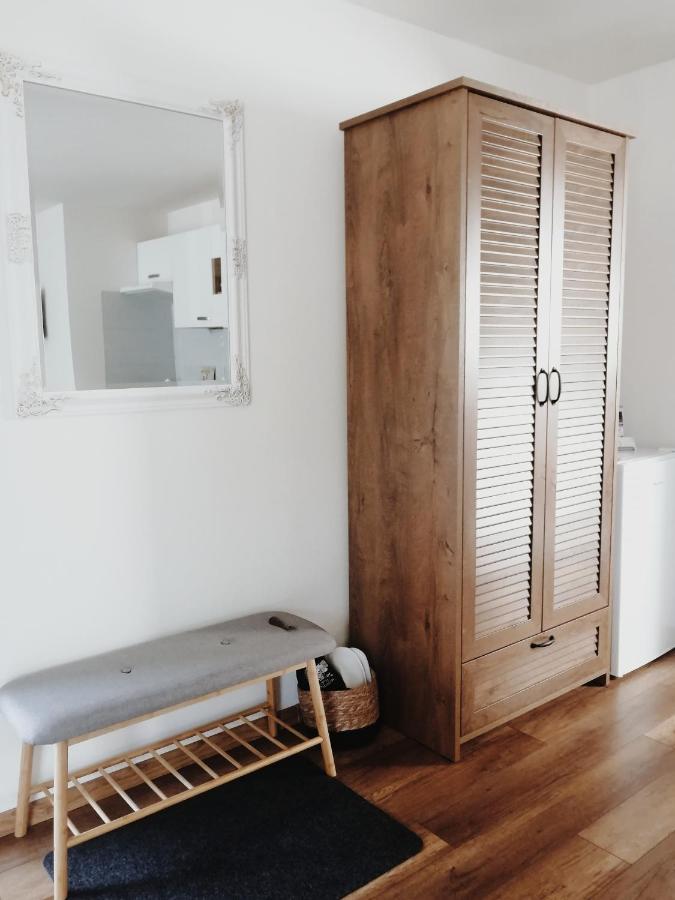 Apartman Pri Parku Sered' Dış mekan fotoğraf